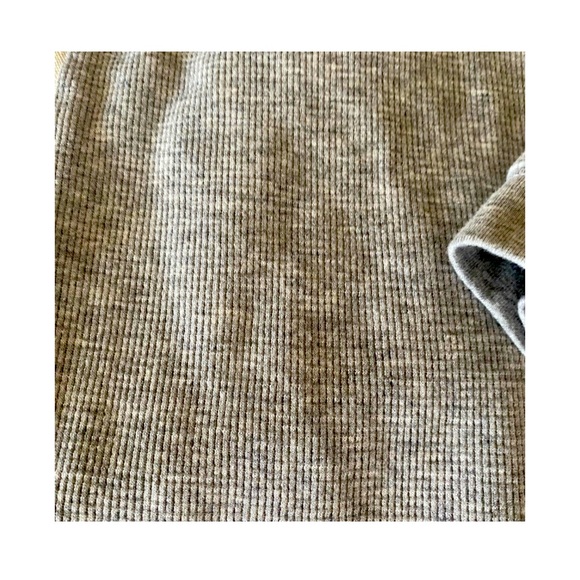 Carters Baby Gray Long Sleeve Jumpsuit 24 MO (1 Pc) Never worn Soft Waffle Knit - Picture 3 of 9